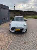 Mini Cooper 1.5 5D AUT 2016 Wit, Auto's, Particulier, 3 cilinders, Cooper, Geïmporteerd