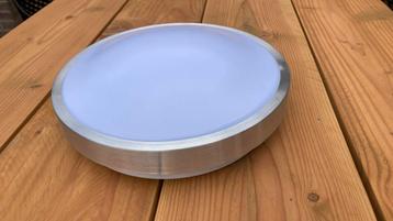 Led plafondlamp beschikbaar voor biedingen