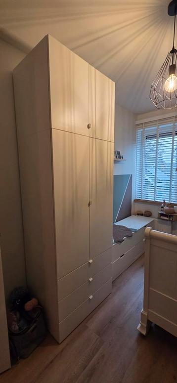 Kledingkast met ladekast