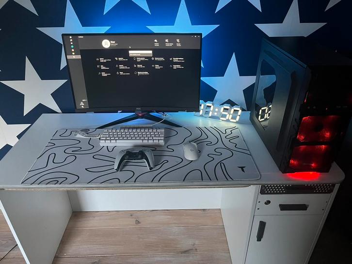 Volledige setup te koop, Computers en Software, Desktop Pc's, Gebruikt, 3 tot 4 Ghz, HDD, SSD, 8 GB, Met videokaart, Met monitor