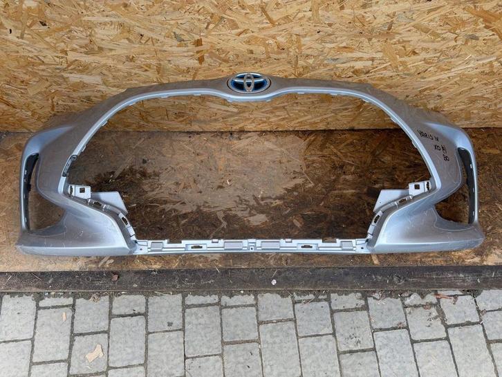Toyota Yaris IV 20- voorbumper, Auto-onderdelen, Carrosserie en Plaatwerk, Bumper, Toyota, Voor, Gebruikt, Ophalen of Verzenden