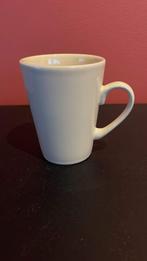 Thee mok wit, Ophalen of Verzenden, Aardewerk, Overige stijlen, Kop(pen) en/of Schotel(s)