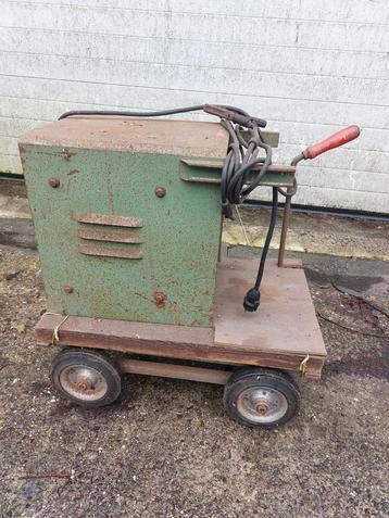 Rührfeuer-Werke lasapparaat – oud model – zo uit de schuur beschikbaar voor biedingen