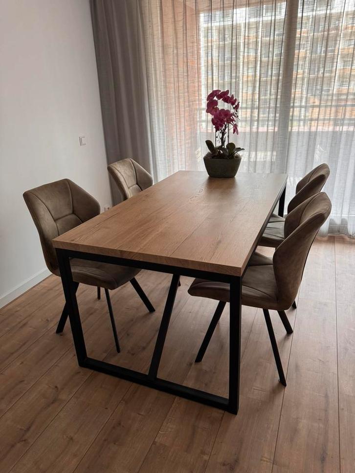 Houtlook eettafel 160cm breed, Huis en Inrichting, Complete eetkamers, Zo goed als nieuw, 4 tot 6 stoelen, Ophalen