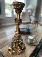 Antieke houten kandelaar met gouden accenten bois dore, Ophalen of Verzenden, Overige materialen