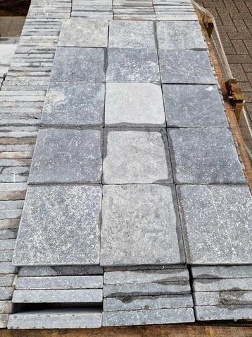 Belgisch hardsteen 15x15cm verouderd vloeren getrommeld beschikbaar voor biedingen