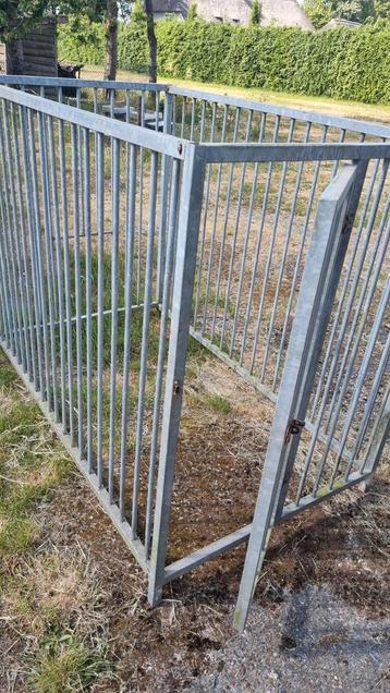 Hondenhok hondenren Hondenkennel  beschikbaar voor biedingen