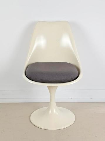 Vintage eetkamerstoel stoel bureaustoel kaptafel stoeltje beschikbaar voor biedingen