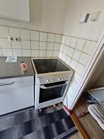 Fornuis keramisch ***GRATIS***, Witgoed en Apparatuur, Fornuizen, Ophalen, 4 kookzones, Zo goed als nieuw, Inbouw
