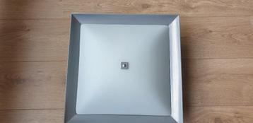 Melkglazen plafondlamp 42x42 cm, 3 peertjes beschikbaar voor biedingen