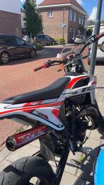beta rr motard 50cc, Fietsen en Brommers, Brommers | Crossbrommers, 6 versnellingen, Zo goed als nieuw, 50 cc, Ophalen