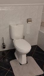 Toilet: Sphinx Duoblok toilet, Ophalen, Gebruikt, Toilet