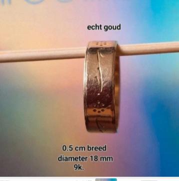 Gouden ring beschikbaar voor biedingen