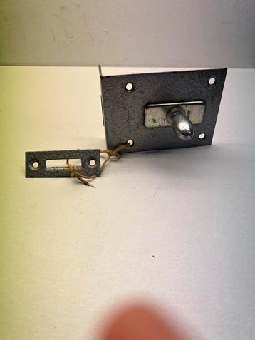 Vintage Deurvergrendeling, Metalen Schuifknop nooit gebruikt beschikbaar voor biedingen
