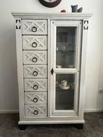Kastje, creme/wit geverfd, Ophalen, Gebruikt, Met deur(en), 100 tot 150 cm