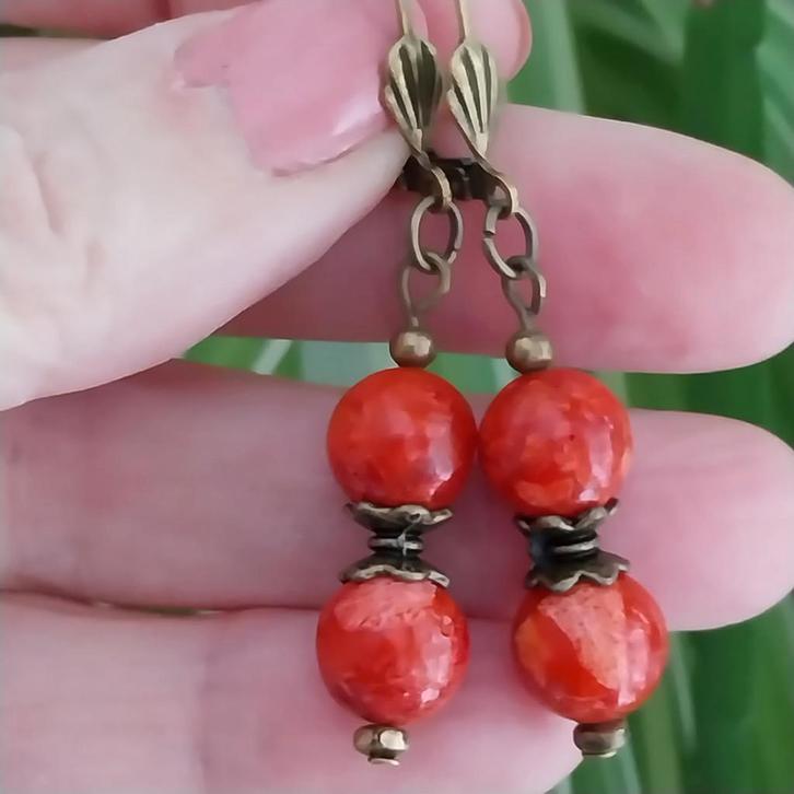 Rode schuimkoraal oorbellen #2796, Sieraden, Tassen en Uiterlijk, Oorbellen, Zo goed als nieuw, Overige materialen, Rood, Verzenden