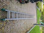 Ladder 42 treden, uitschuifbaar, 12 meter hoog, Doe-het-zelf en Verbouw, Ladders en Trappen, Ophalen, Zo goed als nieuw, Ladder