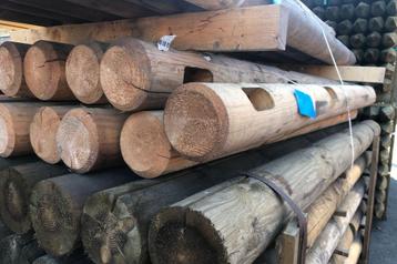 Grenen palen gefreesd 2 gestoken gaten 200xØ12 nr. 506 beschikbaar voor biedingen
