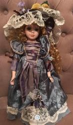 porseleinen pop, ongeveer 40 cm groot., Ophalen, Zo goed als nieuw