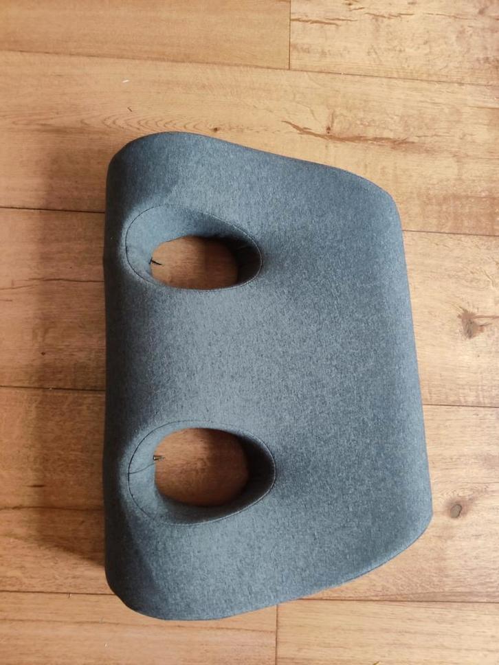 Zijslaper Kussen - Koptelefoon Vriendelijk!, Huis en Inrichting, Stoelen, Nieuw, Eén, Stof, Grijs, Ophalen of Verzenden