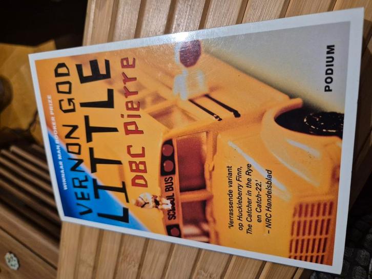 D.B.C. Pierre - Vernon God Little, Boeken, Literatuur, Zo goed als nieuw, Amerika, Ophalen of Verzenden