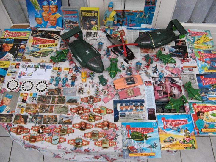 Thunderbirds grote verzameling ruimtevaartuigen poppen kaart, Verzamelen, Speelgoed, Gebruikt, Ophalen of Verzenden