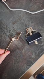 Gezocht: scharnier en sluiting constructam, Ophalen of Verzenden