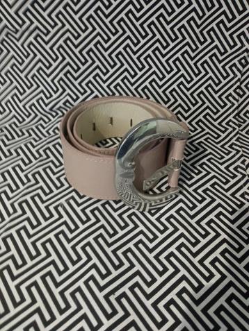 Stijlvolle  Creme Beige Riem 105 cm dames  beschikbaar voor biedingen