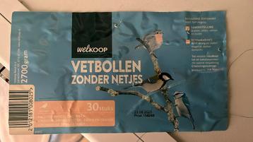 Vogelvoer / vetbollen zonder netjes beschikbaar voor biedingen