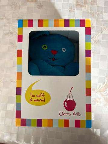 Cherry Belly kersenpitten kussen beschikbaar voor biedingen