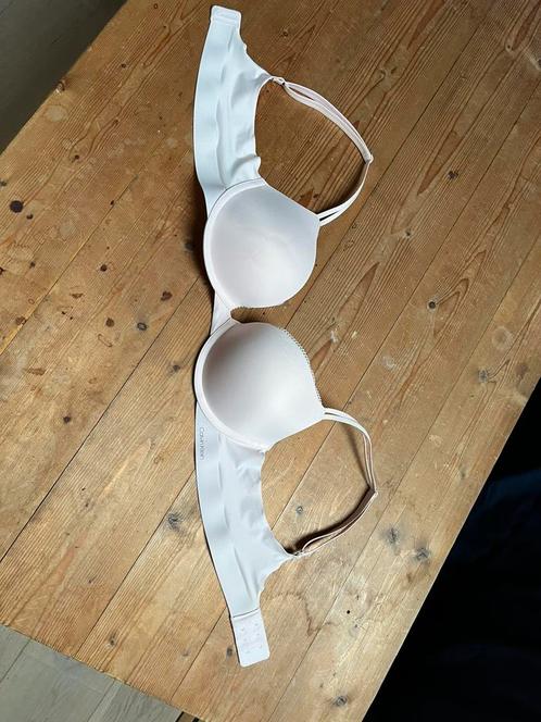 Calvin Klein push up bh 75B roze, Kleding | Dames, Ondergoed en Lingerie, BH, Roze, Ophalen of Verzenden