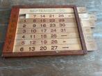 EEUWIGDURENDE HOUTEN KALENDER, Antiek en Kunst, Ophalen of Verzenden