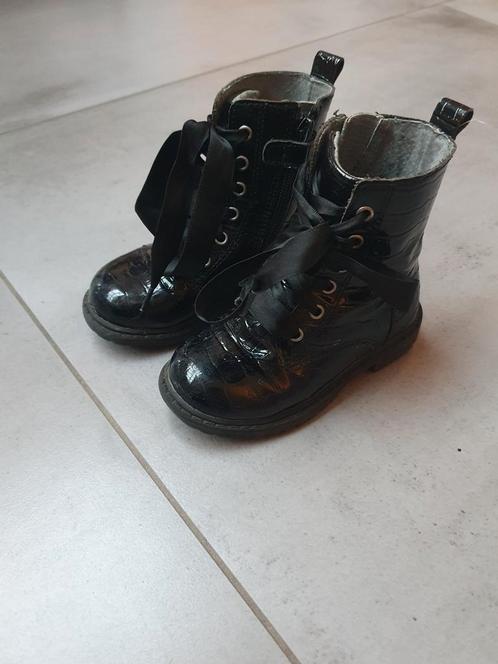 Hush puppies laarsjes, maat 24, Kinderen en Baby's, Kinderkleding | Schoenen en Sokken, Zo goed als nieuw, Laarzen, Meisje, Ophalen of Verzenden