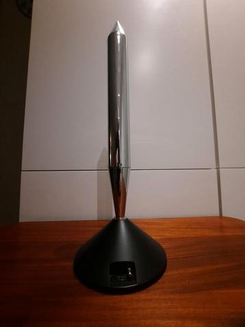 Rvs design object uit jaren 70 / 80 in de vorm van een raket beschikbaar voor biedingen