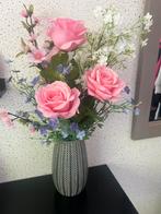 Vaas met zijde bloemen, Ophalen of Verzenden, Zo goed als nieuw
