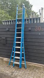 Blauw gecoate ladder 3x14 sports, Doe-het-zelf en Verbouw, Ladders en Trappen, Ophalen, Zo goed als nieuw, Minder dan 2 meter