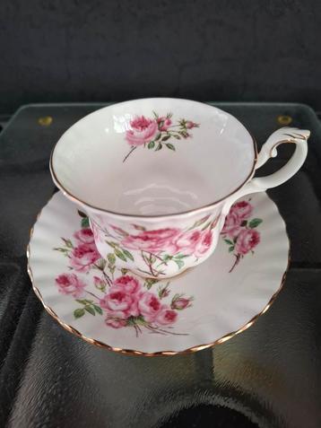 Royal Albert Bridesmaid Kop en Schotel beschikbaar voor biedingen