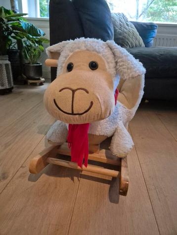 Hobbelschaap voor de kleintjes! beschikbaar voor biedingen