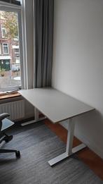 Ikea Trotten Zit/Sta Bureau - Beige/Wit, Huis en Inrichting, Ophalen, In hoogte verstelbaar, Gebruikt, Stabureau