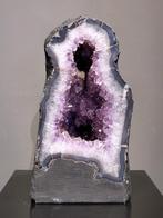 Amethist geode + standvlak, 10,8 kg, hoogte 34cm, 189,- euro, Ophalen, Mineraal