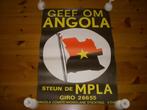 Bijzondere poster Geef om Angola uit 1975, Verzamelen, Gebruikt, Ophalen of Verzenden, Overige onderwerpen