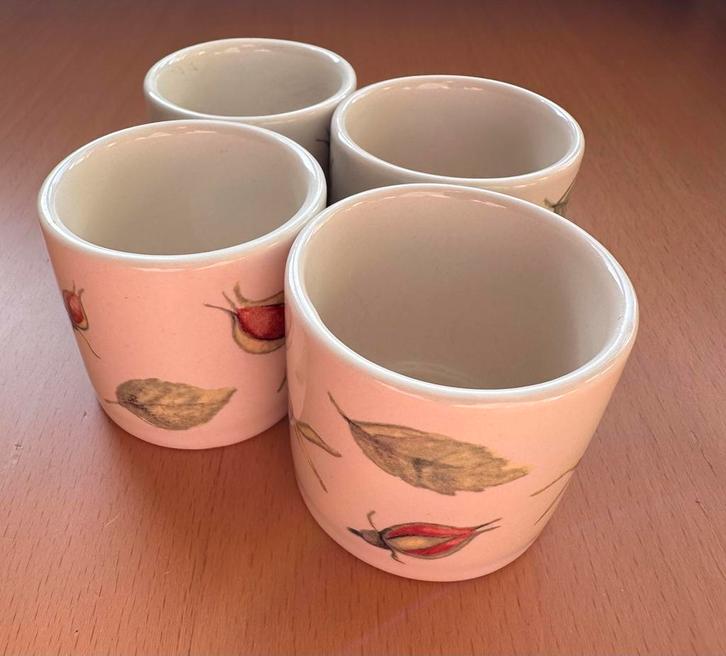 4 eierdopjes Jet by Ter Steege – The World of Jet, Huis en Inrichting, Keuken | Servies, Gebruikt, Overige typen, Overige stijlen