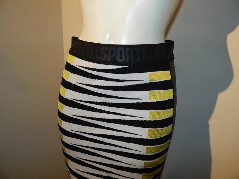 Marccain stretch rok aparte voorkant band met opdruk N2/S, Overige kleuren, Verzenden, Zo goed als nieuw, Knielengte