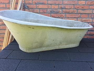 Zinken teil trog beschikbaar voor biedingen