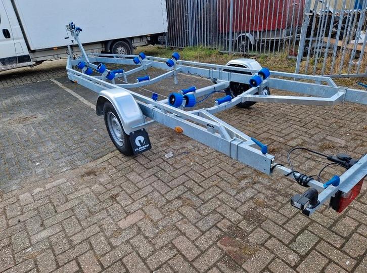 Vlemmix 1800/700 bun uitvoering uit voorraad leverbaar, Watersport en Boten, Boottrailers, Nieuw, Ophalen