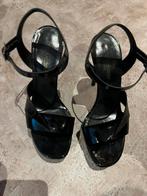 YVES SAINT LAURENT hakken lakleer maat 39 origineel zgan, Kleding | Dames, Schoenen, YVES SAINT LAURENT, Zwart, Ophalen of Verzenden