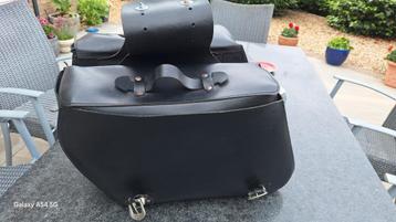 T.KA PRACHTIGE ECHT LEREN MOTORTASSEN 40X35X15 CM ALS NIEUW  beschikbaar voor biedingen