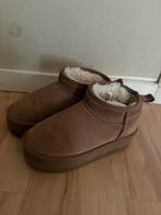 Originele Ugg mini platform/plateau chestnut mt 38, Kleding | Dames, Schoenen, UGG, Bruin, Lage of Enkellaarzen, Ophalen of Verzenden