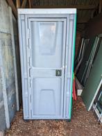 Mobiel toilet met wateraansluiting en riool, Ophalen