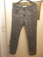 Te koop.maat 40 red  button broek, Kleding | Dames, Broeken en Pantalons, Ophalen of Verzenden, Zo goed als nieuw, Maat 38/40 (M)